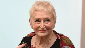 Pınar Kür